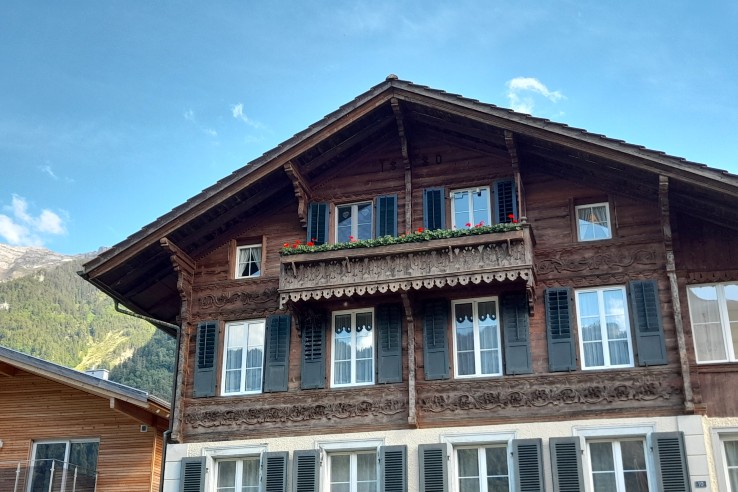 Typical Bönigen building
